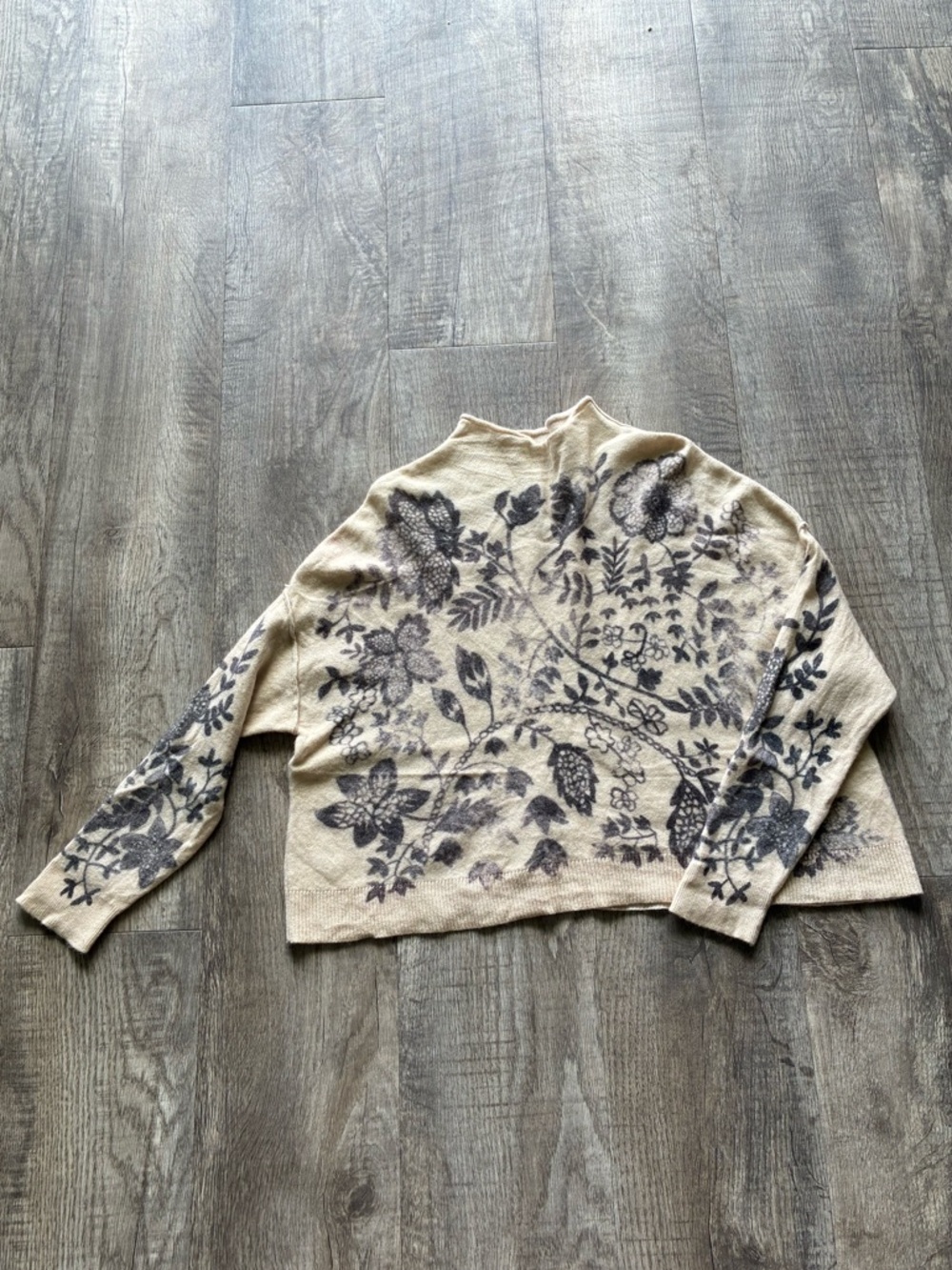 Pilcro Cream Floral-Print Long Sleeve Sweater